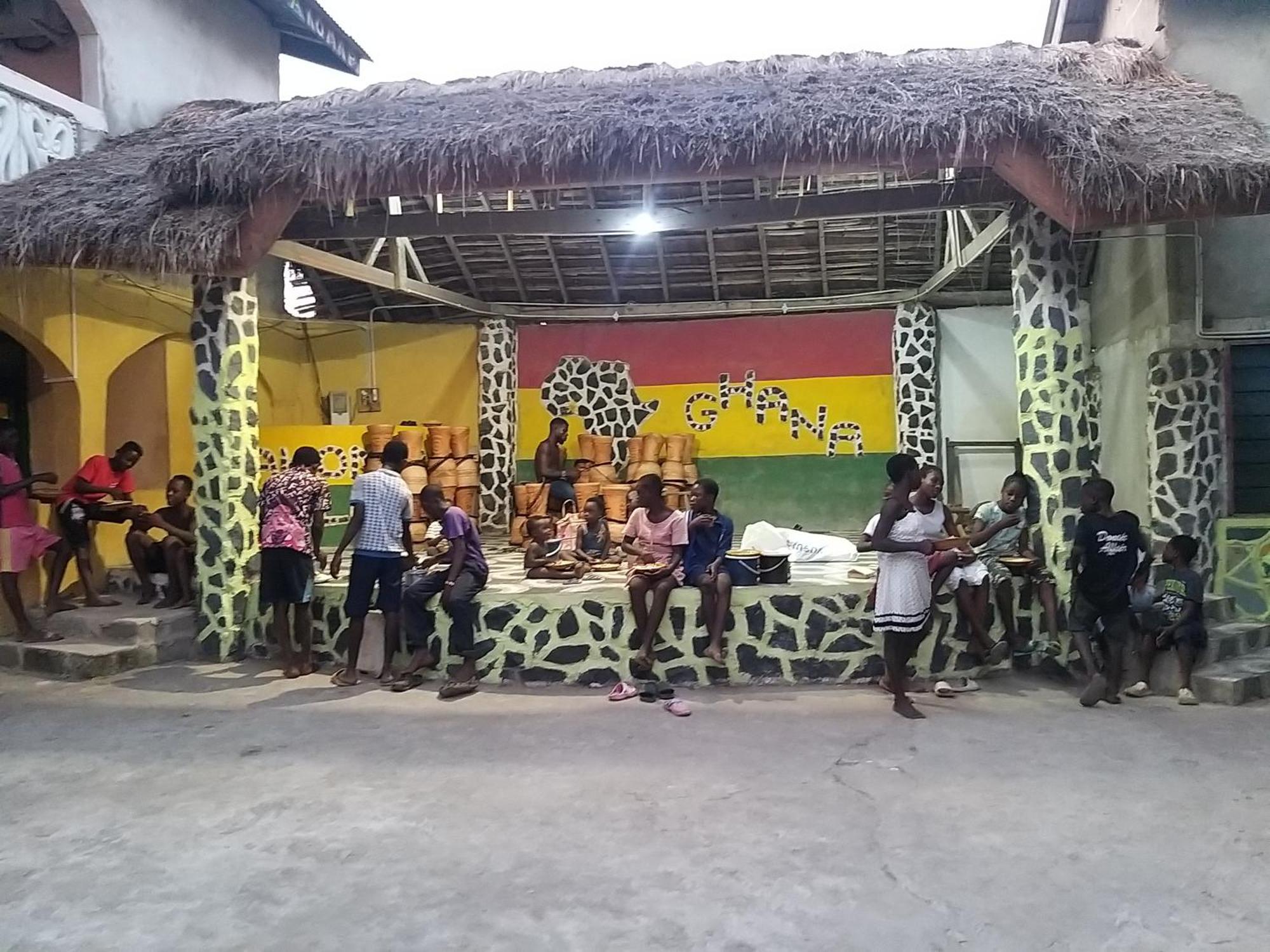 Akomapa Village Elmina Экстерьер фото
